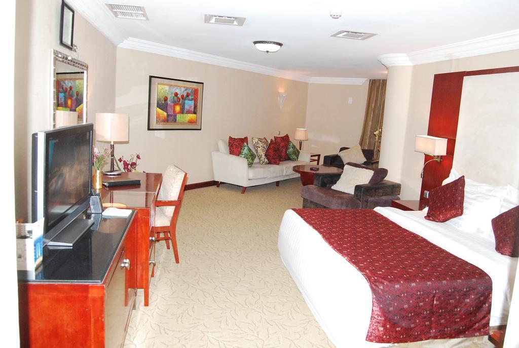 Chelsea Hotel Abuja Room photo