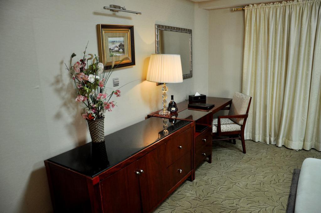 Chelsea Hotel Abuja Room photo