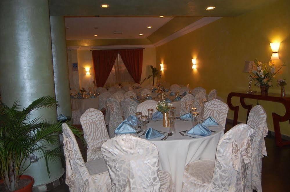 Chelsea Hotel Abuja Exterior photo