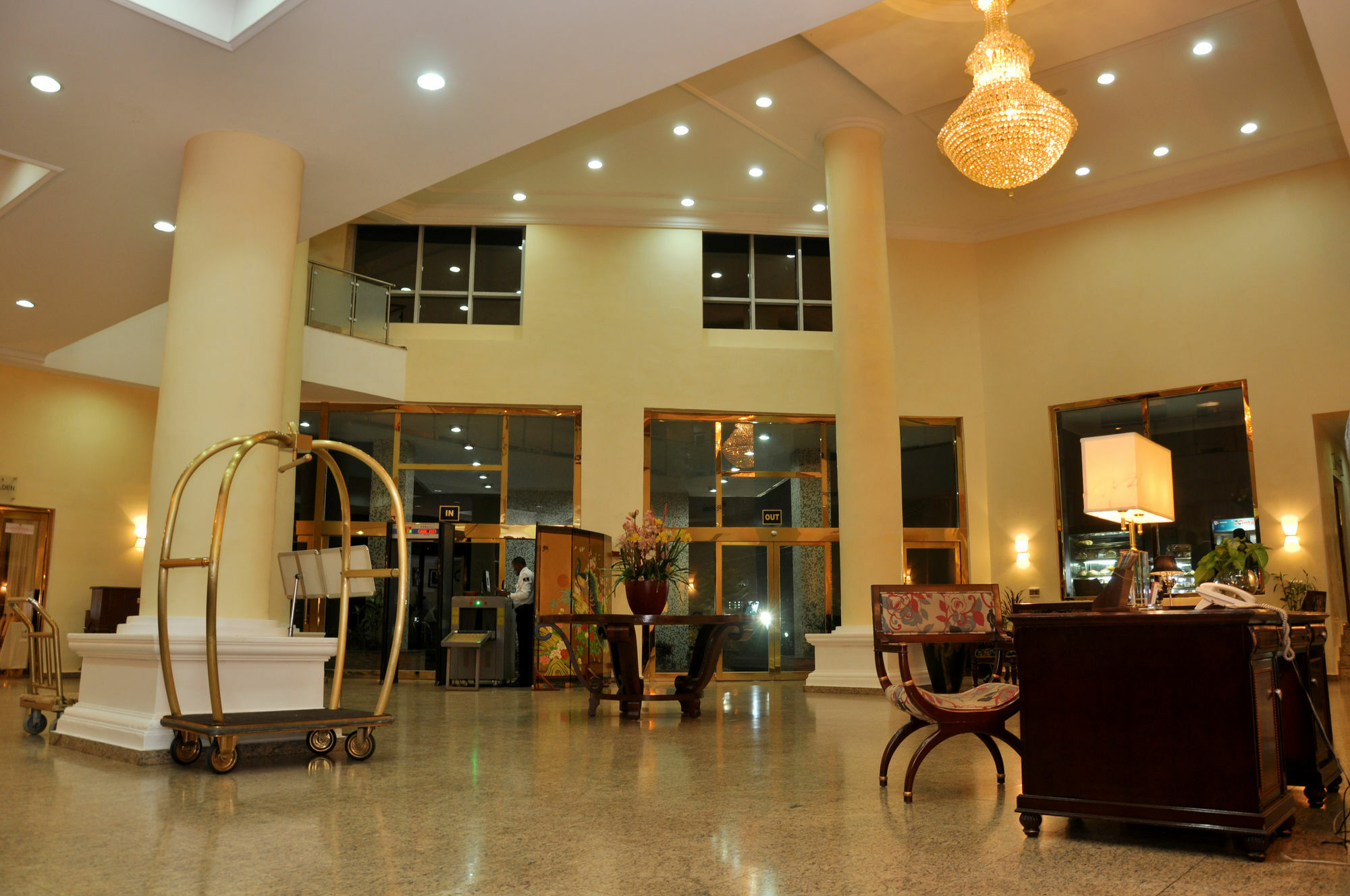 Chelsea Hotel Abuja Exterior photo